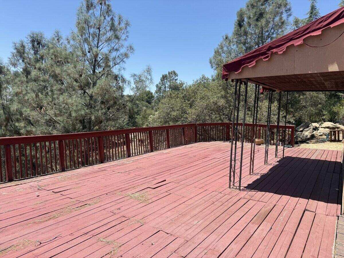 Deck Renovation Before and After
